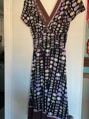 Ladies Medium Geometric Print V-Neck Women's Dress - Purple & Cream
